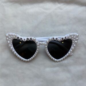 Bachelorette Bride To Be Pearl Heart Sunglasses - White